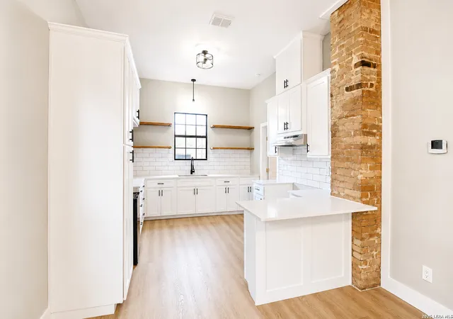 3rd image of 1505 Monterey, San Antonio, TX 78207 | MLS# 1973018