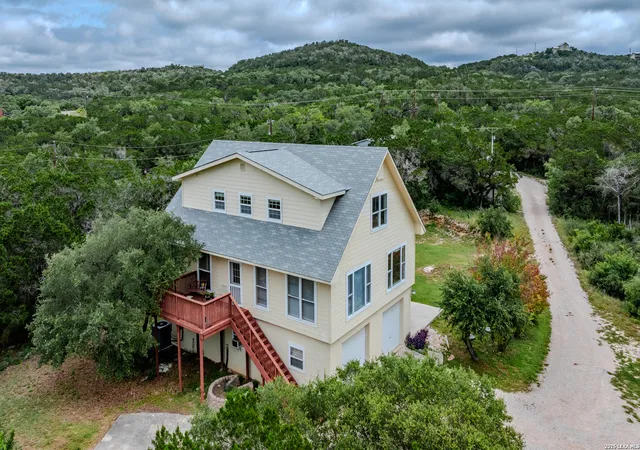 Photo 3 of Single family home for sale at 1722 County Road 270, Mico, TX 78056 | MLS# 1973034 | Listing updated on 2026-09-07
