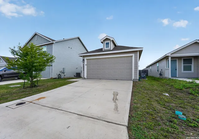 Photo 2 of Sale Pending at 5933 Antonio Pl, Seguin, TX 78155 | MLS# 1973077 | Listing updated on 2026-09-16
