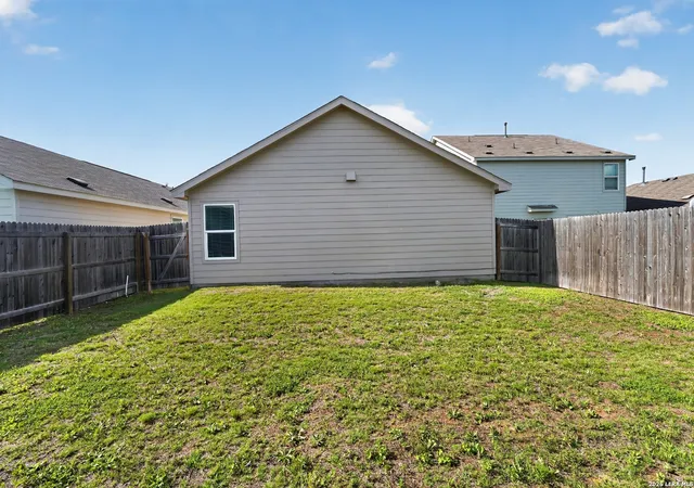Photo 34 of Sale Pending at 5933 Antonio Pl, Seguin, TX 78155 | MLS# 1973077 | Listing updated on 2026-09-23