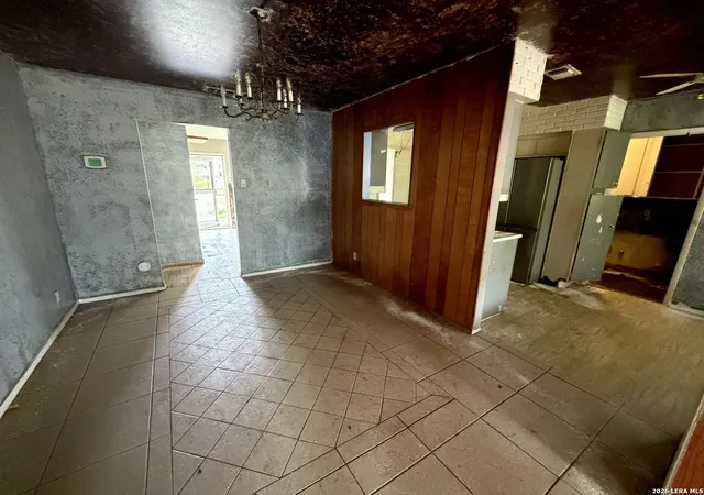 Photo 4 of Single family home for sale at 6211 Fir Valley Dr, San Antonio, TX 78242 | MLS# 1973088 | Listing updated on 2026-08-22