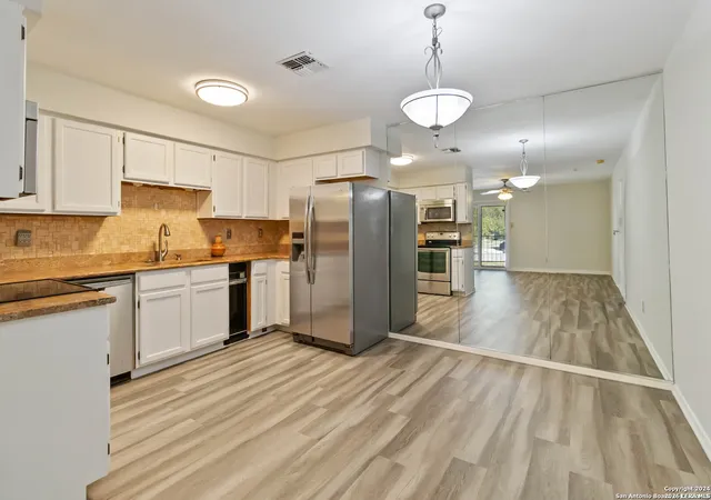 Photo 4 of Condo for sale at 4119 Medical #F203, San Antonio, TX 78229 | MLS# 1973114 | Listing updated on 2026-08-21