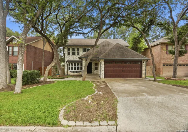 Photo 4 of Single family home for sale at 3318 Carnaby Creek Dr, San Antonio, TX 78247 | MLS# 1973117 | Listing updated on 2026-09-18