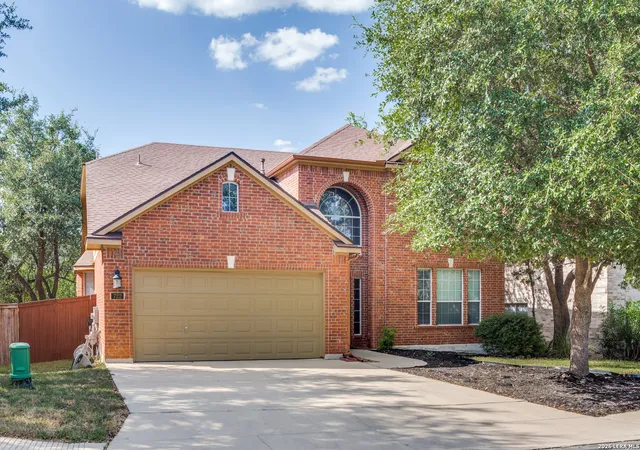 Photo 2 of Single family home for sale at 722 Aster Trail, San Antonio, TX 78256 | MLS# 1973128 | Listing updated on 2026-09-22