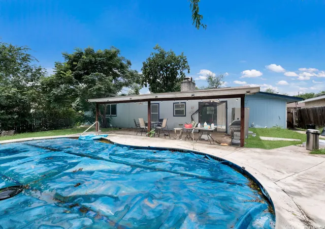 Photo 3 of Single family home for sale at 2114 Fort Donelson Dr, San Antonio, TX 78245 | MLS# 1973144 | Listing updated on 2026-06-23