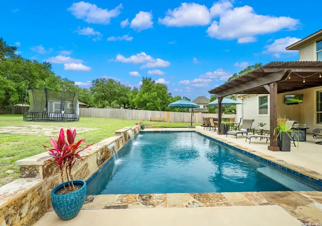 3rd image of 28906 Balcones Crk, Boerne, TX 78006 | MLS# 1973179