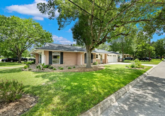 5th image of 8235 Greenbrier, San Antonio, TX 78209 | MLS# 1973211