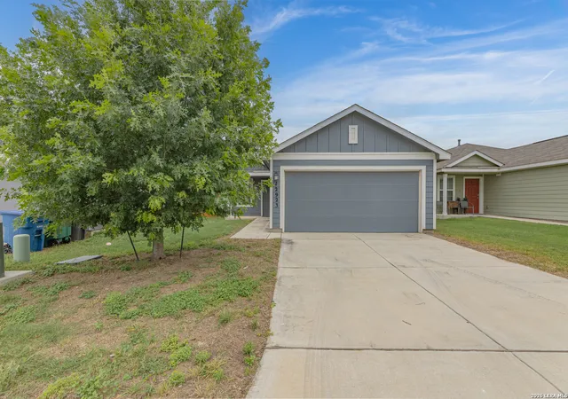 Photo 3 of Sale Pending at 12923 Links Bch, San Antonio, TX 78221 | MLS# 1973225 | Listing updated on 2026-09-14