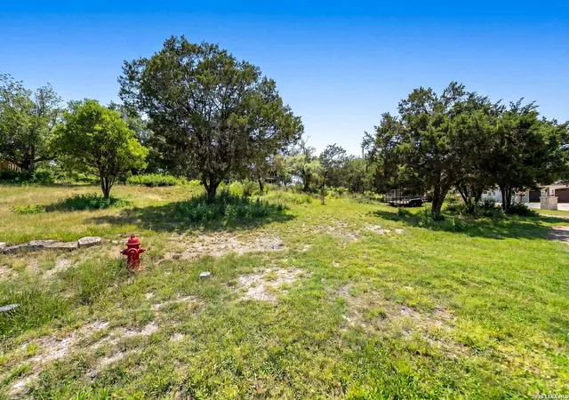 Photo 3 of Sale Pending at 1487 & 1501 Stagecoach Dr, San Antonio, TX 78133 | MLS# 1973249 | Listing updated on 2026-08-03