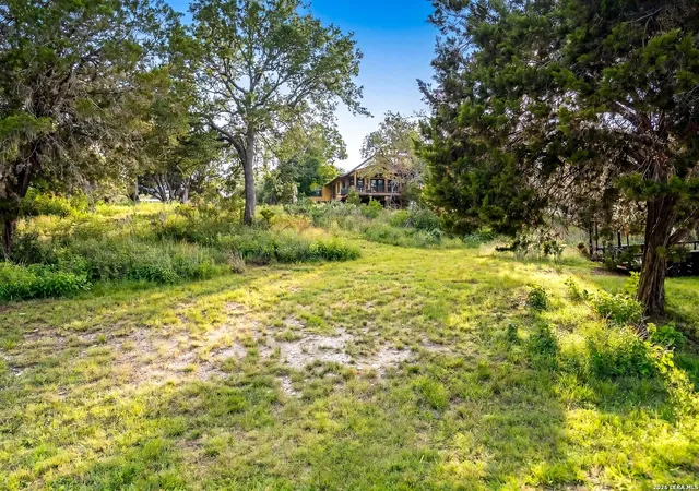 Photo 4 of Sale Pending at 1487 & 1501 Stagecoach Dr, San Antonio, TX 78133 | MLS# 1973249 | Listing updated on 2026-08-03