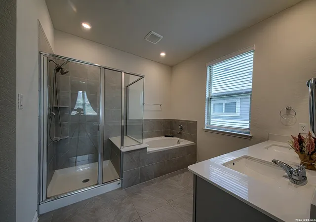 Photo 3 of Single family home for sale at 4939 Ranahan Pass, Saint Hedwig, TX 78152 | MLS# 1973254 | Listing updated on 2026-07-24