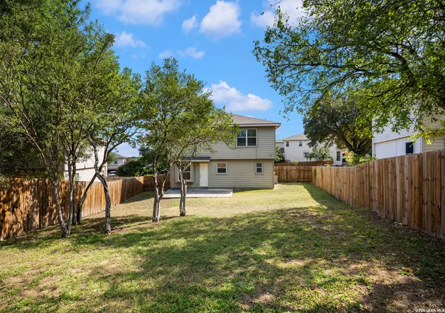 Homes for sale in Universal City, TX | 9111 Spiral Woods, Universal City, TX 78148 | MLS# 1973276