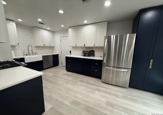 4th image of 1125 Detroit St, College Station, TX 77840 | MLS# 1973326