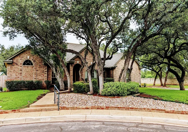 Homes for sale in San Antonio, TX | 13407 Heights Hall, San Antonio, TX 78230 | MLS# 1973334