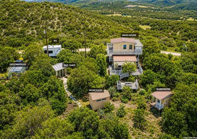 3rd image of 982 Skyview Ln, Camp Wood, TX 78833 | MLS# 1973344