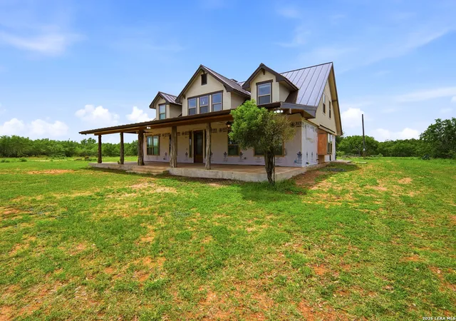 Homes for sale in Yancey, TX | 1253 County Road 7421, Yancey, TX 78886 | MLS# 1973349