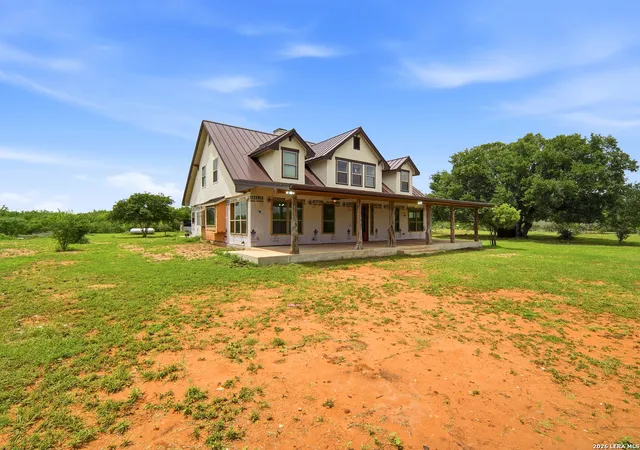 Homes for sale in Yancey, TX | 1253 County Road 7421, Yancey, TX 78886 | MLS# 1973349