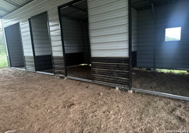 5th image of 1540 Bluecreek, La Vernia, TX 78121 | MLS# 1973371