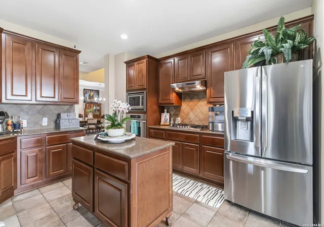 Photo 4 of Single family home for sale at 1618 Heavens Peak, San Antonio, TX 78258 | MLS# 1973388 | Listing updated on 2026-09-09