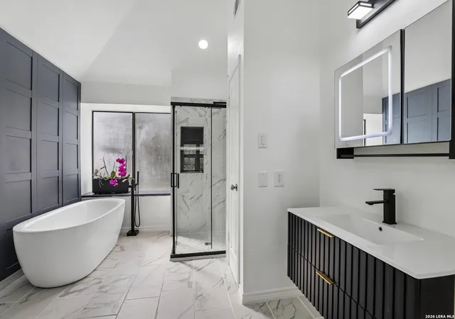 Photo 3 of Single family home for sale at 959 Hedgestone Dr, San Antonio, TX 78258 | MLS# 1973390 | Listing updated on 2026-09-18