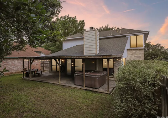 Photo 4 of Single family home for sale at 959 Hedgestone Dr, San Antonio, TX 78258 | MLS# 1973390 | Listing updated on 2026-09-18