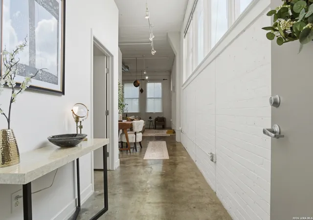 4th image of 1401 S Flores #212, San Antonio, TX 78204 | MLS# 1973402