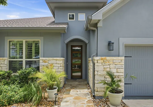 Photo 3 of Sale Pending at 4058 Monteverde Way, San Antonio, TX 78261 | MLS# 1973410 | Listing updated on 2026-08-12