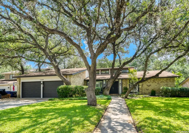 Homes for sale in San Antonio, TX | 13914 Sugarberry Woods Street, San Antonio, TX 78249 | MLS# 1973411