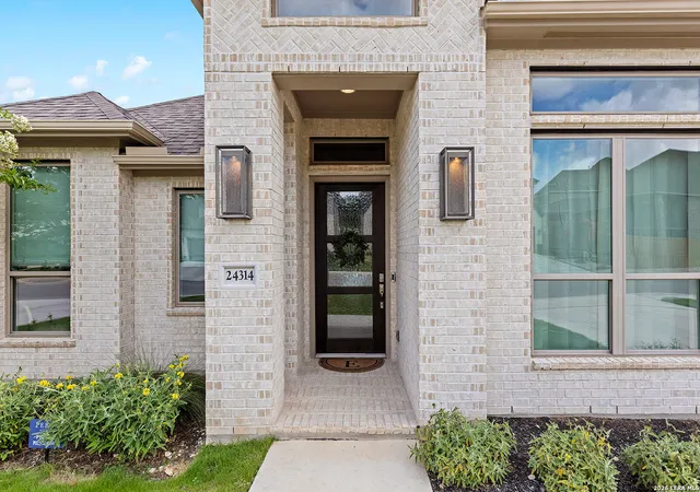 Photo 3 of Sale Pending at 24314 Downhill Lie, San Antonio, TX 78261 | MLS# 1973417 | Listing updated on 2026-08-20