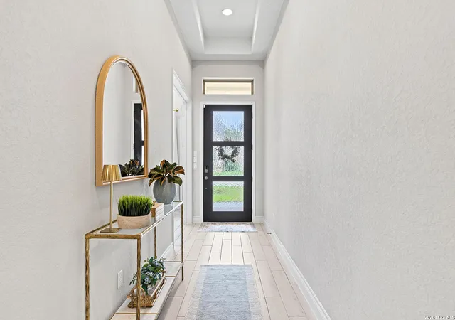 Photo 4 of Sale Pending at 24314 Downhill Lie, San Antonio, TX 78261 | MLS# 1973417 | Listing updated on 2026-08-20