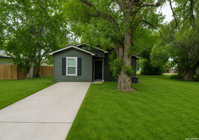 Homes for sale in Pleasanton, TX | 229 Virginia St, Pleasanton, TX 78064 | MLS# 1973425