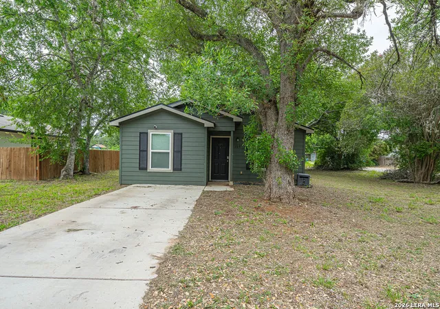 Homes for sale in Pleasanton, TX | 229 Virginia St, Pleasanton, TX 78064 | MLS# 1973425