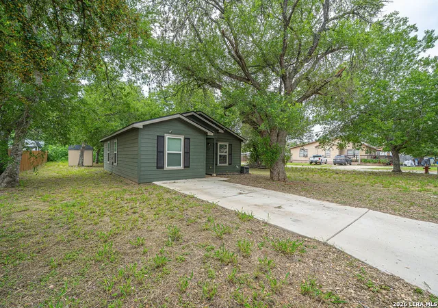 Homes for sale in Pleasanton, TX | 229 Virginia St, Pleasanton, TX 78064 | MLS# 1973425