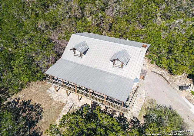 2nd image of 606 Canyon Oaks Dr, Concan, TX 78838 | MLS# 1973426