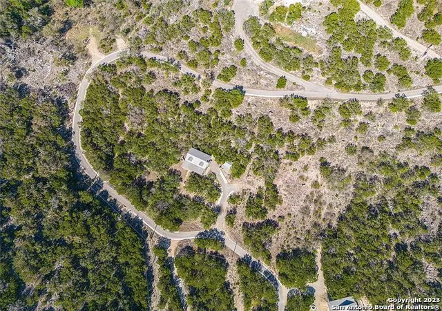3rd image of 606 Canyon Oaks Dr, Concan, TX 78838 | MLS# 1973426
