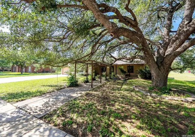 2nd image of 119 Village Path, Castroville, TX 78009 | MLS# 1973440