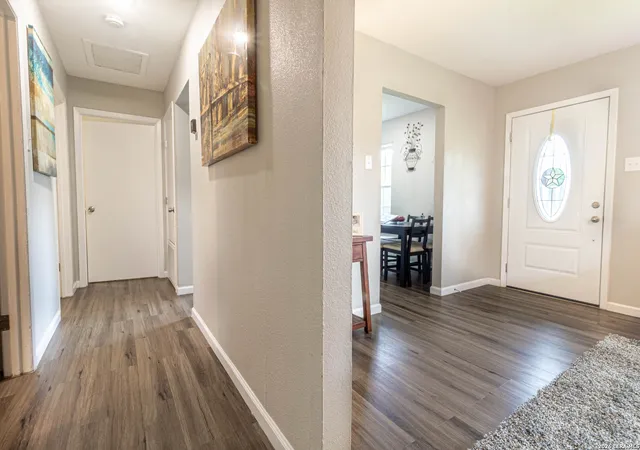 11th image of 622 Pinewood Ln, San Antonio, TX 78216 | MLS# 1973475