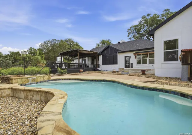 Photo 3 of Single family home for sale at 31421 Wild Oak Hill, Fair Oaks Ranch, TX 78015 | MLS# 1973490 | Listing updated on 2026-09-04
