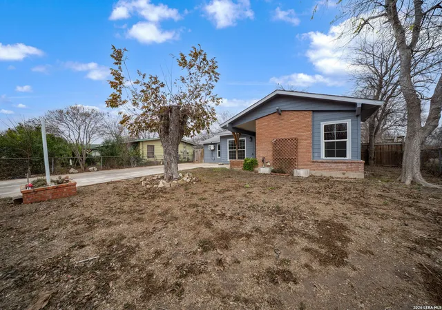 Photo 3 of Single family home for sale at 131 Westmont, San Antonio, TX 78227 | MLS# 1973504 | Listing updated on 2026-09-08