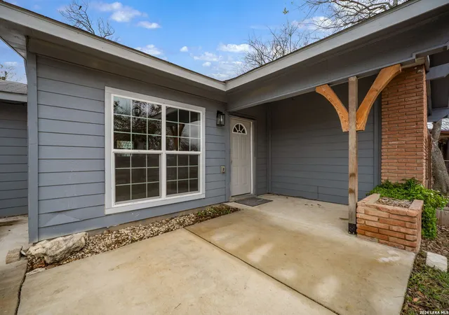 Photo 3 of Single family home for sale at 131 Westmont, San Antonio, TX 78227 | MLS# 1973504 | Listing updated on 2026-09-08