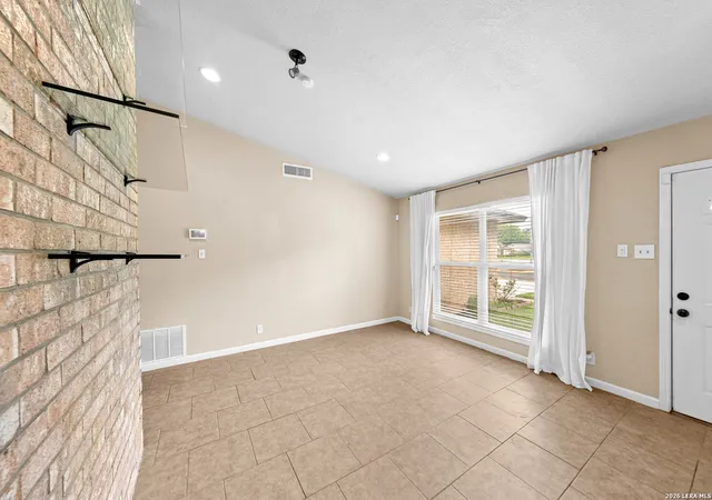 Photo 4 of Single family home for sale at 13826 Norland St, San Antonio, TX 78232 | MLS# 1973524 | Listing updated on 2026-08-29