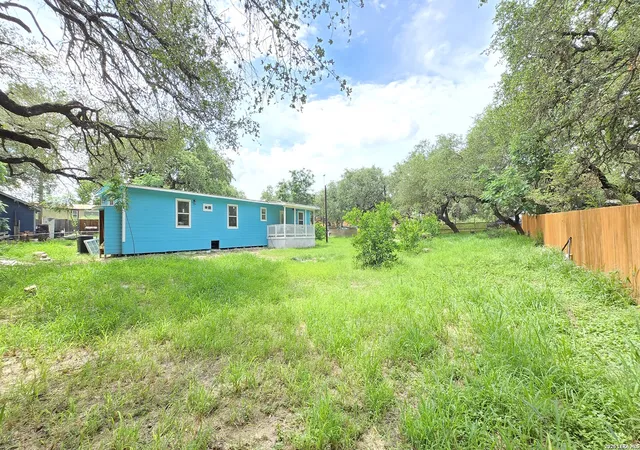 3rd image of 188 Sundown Ln, Poteet, TX 78065 | MLS# 1973535