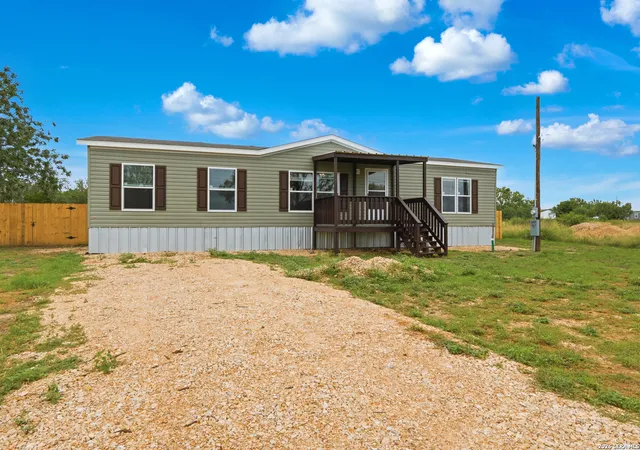 Photo 1 of Sale Pending at 11859 Jarratt Rd, Atascosa, TX 78002 | MLS# 1973543 | Listing updated on 2026-09-21