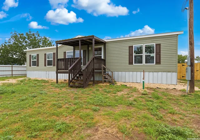 Photo 3 of Sale Pending at 11859 Jarratt Rd, Atascosa, TX 78002 | MLS# 1973543 | Listing updated on 2026-09-21