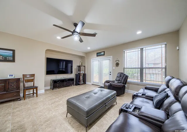 Homes for sale in Cibolo, TX | 213 Landmark, Cibolo, TX 78108 | MLS# 1973544