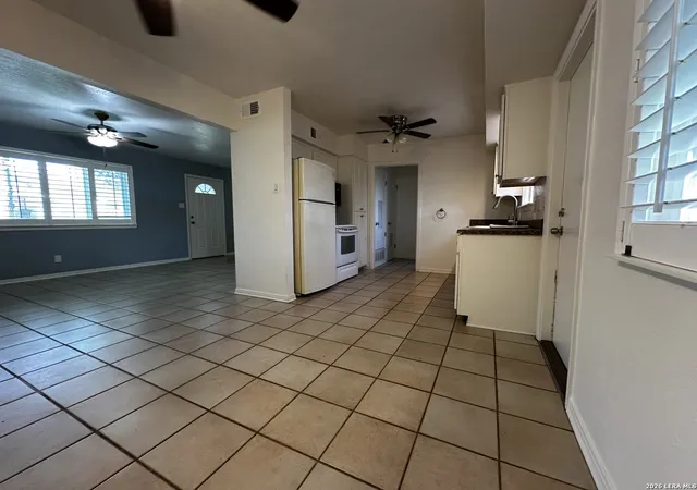 Homes for sale in San Antonio, TX | 121 W Silver Sands Dr #121, San Antonio, TX 78216 | MLS# 1973569