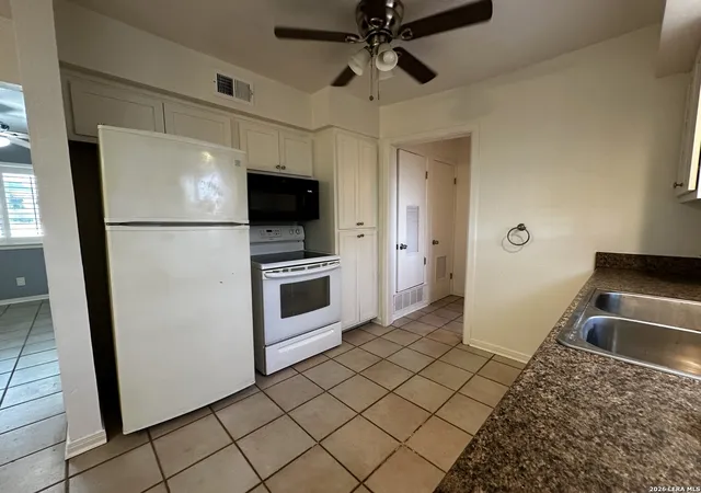 Homes for sale in San Antonio, TX | 121 W Silver Sands Dr #121, San Antonio, TX 78216 | MLS# 1973569