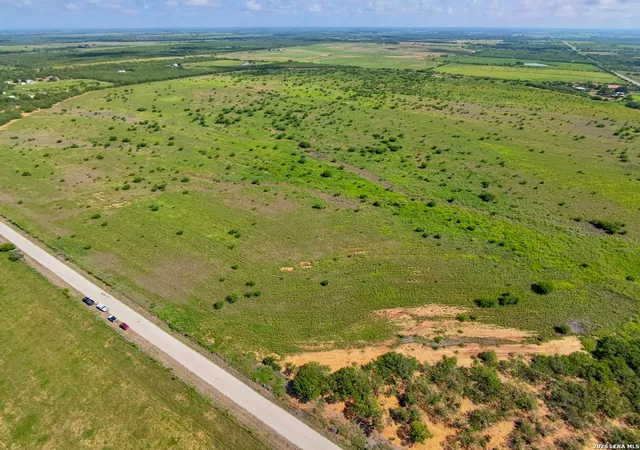 Homes for sale in Jourdanton, TX | Tbd County Road 302, Jourdanton, TX 78026 | MLS# 1973626