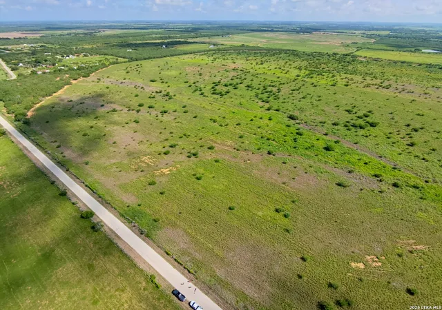 Homes for sale in Jourdanton, TX | Tbd County Rd 302, Jourdanton, TX 78026 | MLS# 1973630