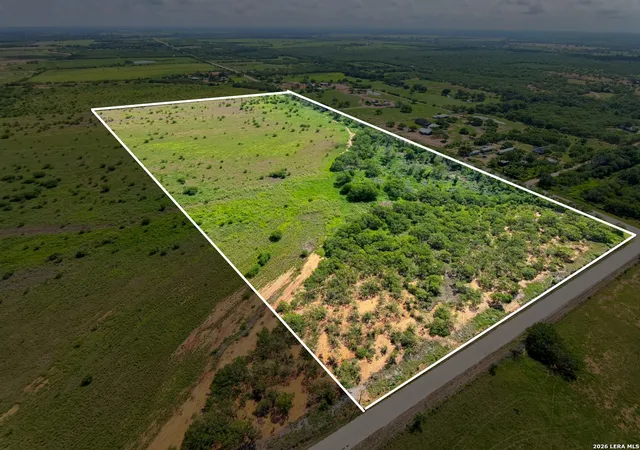 Homes for sale in Jourdanton, TX | Tbd County Rd 302, Jourdanton, TX 78026 | MLS# 1973630